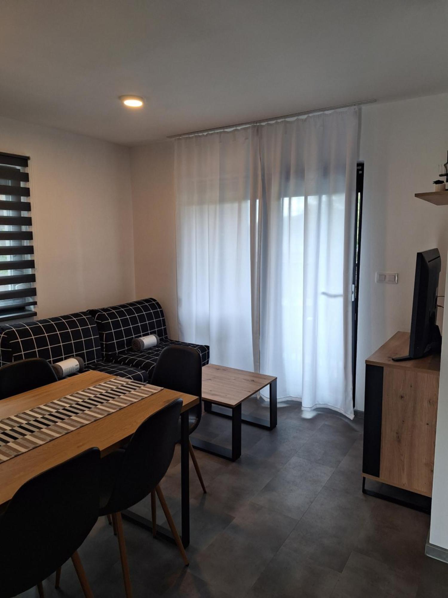 Mb Apartmany Lipno 伏尔塔瓦河畔利普诺 外观 照片